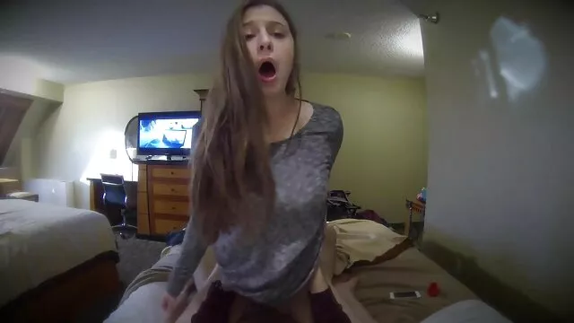 Busty 女性 の 為 の セックス 動画 slutが荒野球バット肛門プラス汚れDP弄