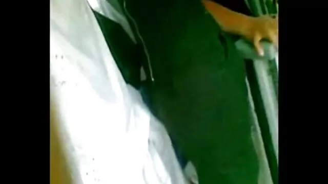 私は夕食を調理している間、腐った女の子は地面に私をノックしました セックス 動画 女性 向け